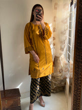 Saya (Stitched 2 Pcs)