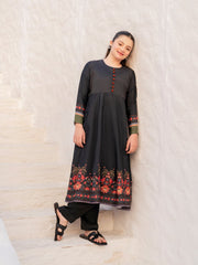 Noir Petale (Stitched 2 Pcs)